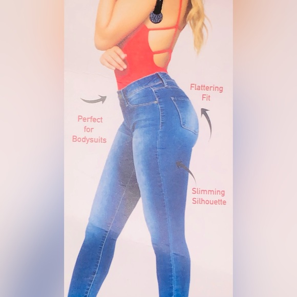 YMI SKINNY Jeans Size 11/30 Flattering Fit Slimming Novelty Wash High-Rise. - Picture 1 of 12